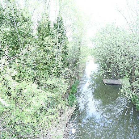 Thamesmead  2 Bedroom Apartment מראה חיצוני תמונה